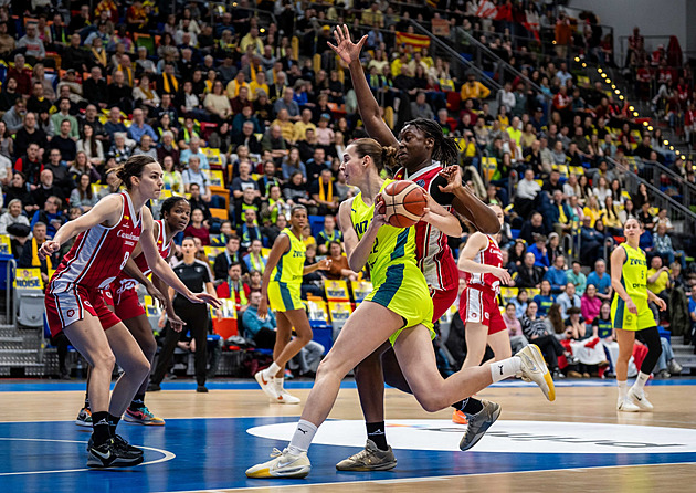 Konec v Eurolize a neúspěšná obhajoba. Basketbalistky USK vypadly se Zaragozou