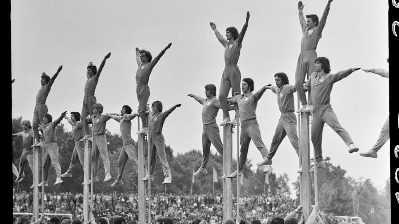 Fenomén spartakiáda: Nástroj síly a nátlaku i příležitost navštívit Prahu