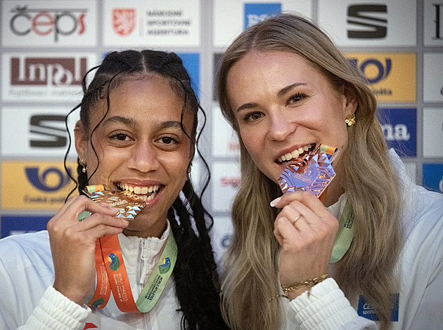 Medailistky z Toruně jsou doma. Manuel slavila burgerem, Švábíková míří do lázní