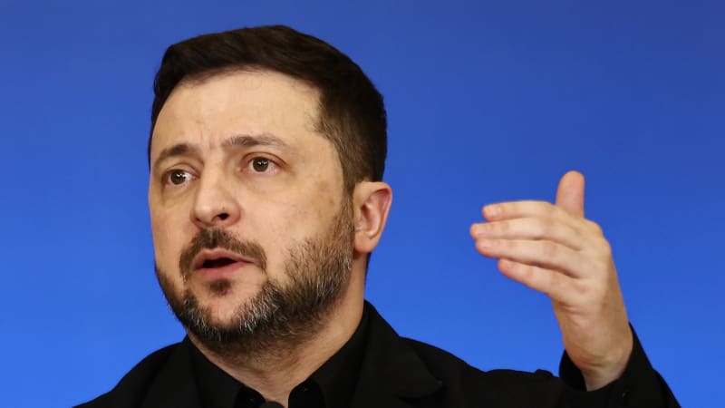 Zelenskyj: USA nám nabízejí garance výměnou za stažení z Donbasu