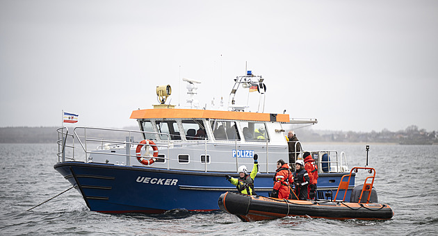Záchrana velryby u Německa se nedaří, Timmy bojuje o život