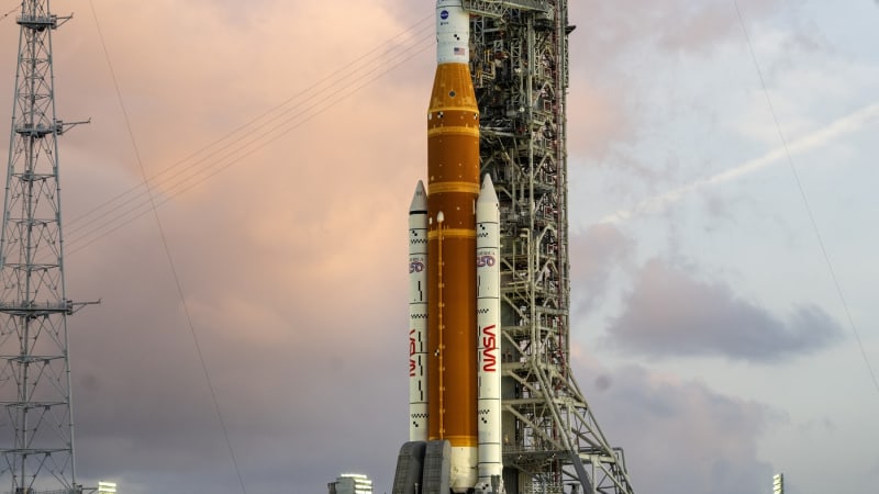 PŘEHLEDNĚ: Mise Artemis II. K Měsíci míří astronauti po 53 letech, jaké jsou cíle?