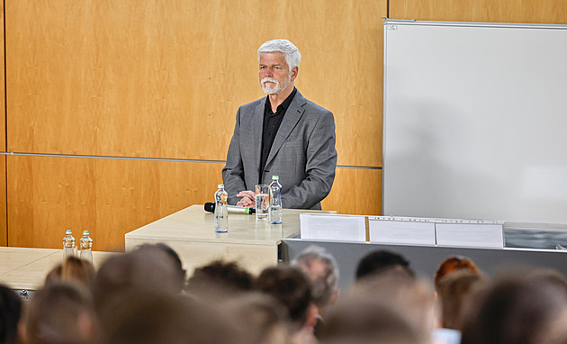 Válka v Íránu má potenciál přerůst v něco velkého, řekl Pavel studentům v Brně