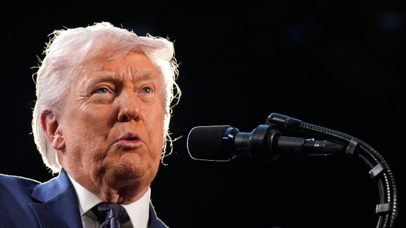 Jaderný útok na Írán? U Trumpa se nedá vyloučit nic, říká expert. Teherán může vydržet měsíce