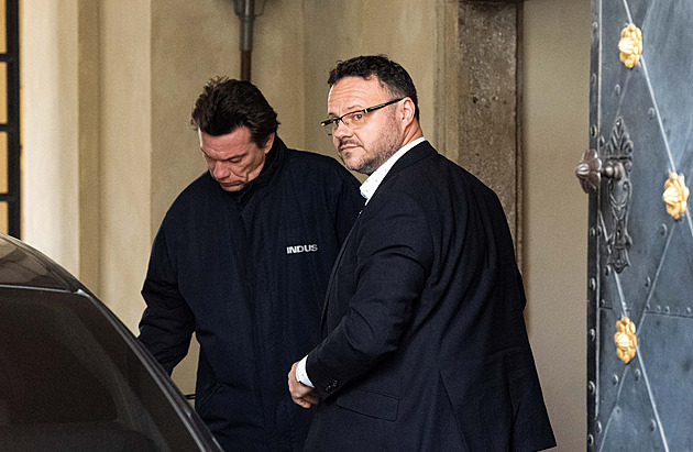 U Klempíře byl ředitel ČT, nyní za ministrem dorazil i šéf rozhlasu Zavoral