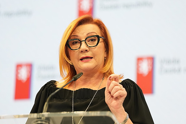 Schillerová chce déle nezapočítávat vyšší výdaje na obranu do limitu výdajů