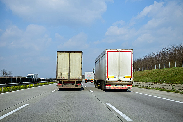 Řidič ukradl motory za 35 milionů, hrozí mu až deset let vězení