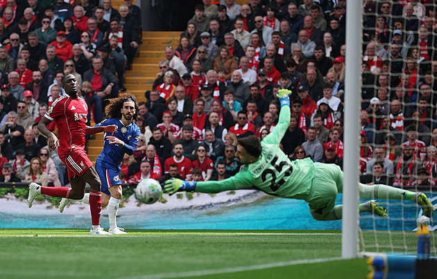 ONLINE: Liverpool hraje s Chelsea, pak v akci United i Wolves. Večer City - Brentford