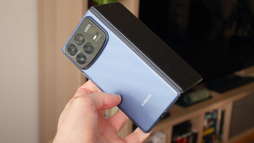 Tohle si v Xiaomi někdo odskáče: HyperOS odhalil tajemství unikátní skládačky Mix Fold